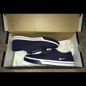Men’s Nike golf sneakers size 11